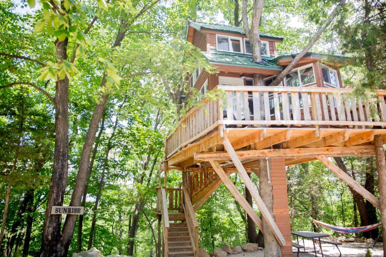 The Cottage Treehouses Cilipi Bagian luar foto